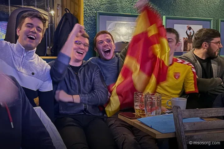 Cheering for Macedonia, watching handball together in Slovenia